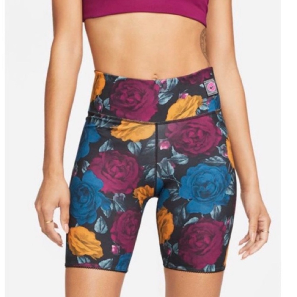 Nike Women's One Dri-Fit Icon Clash 7” Mid-Rise Floral Bike Shorts, sz XS